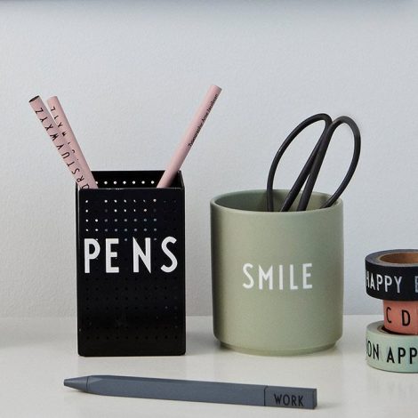 Design Letters Becher Smile